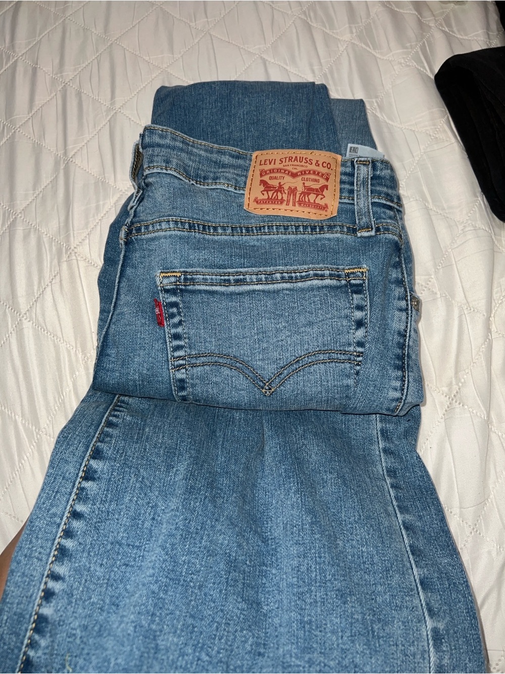 Levi's Women's Light Blue Straight Leg Jeans
